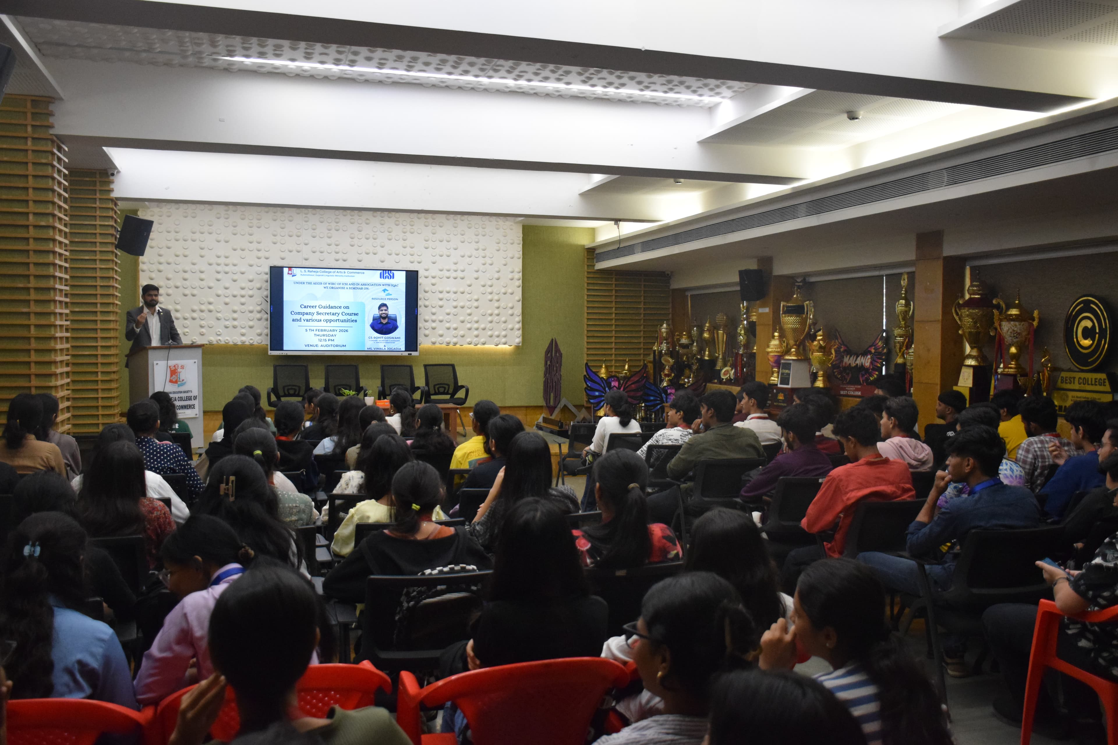 auditorium   with people (2)